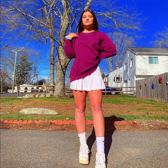 Meet your Posher, Elizabeth - Picture 2 of 6